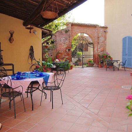 Il Colombaio, Siena -Appartamenti e Camere- Isola d'Arbia Esterno foto