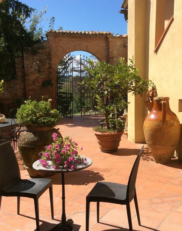 Il Colombaio, Siena -Appartamenti e Camere- Isola d'Arbia Esterno foto