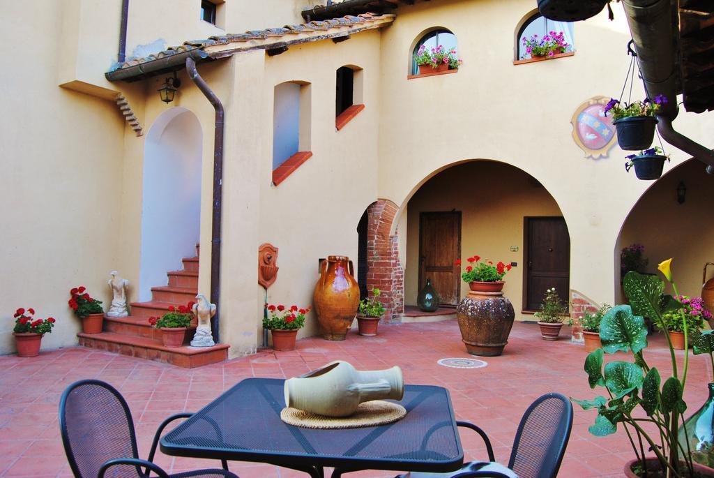 Il Colombaio, Siena -Appartamenti e Camere- Isola d'Arbia Esterno foto